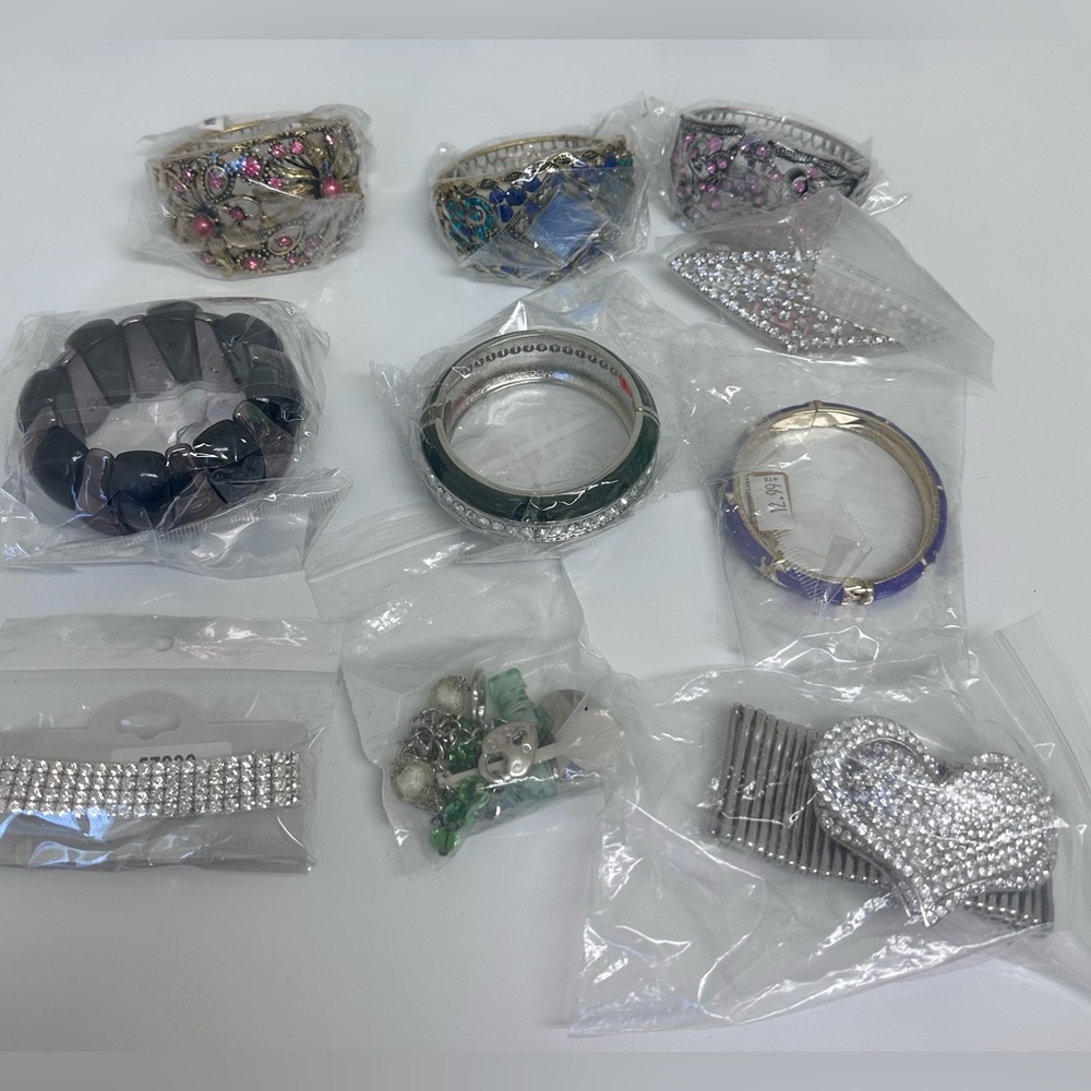 Lot of 9 costume jewelry bracelets and 1 hair clip NEW